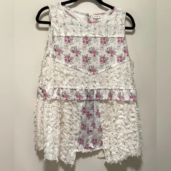 POL Floral Textured Sleeveless Top - Picture 4 of 5